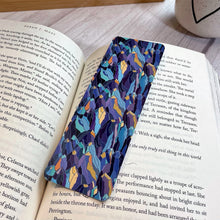 Load image into Gallery viewer, Crystal Ice Pattern Bookmark
